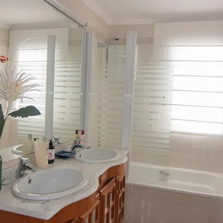 Imeda Duplex El Madrono بيت للعطل *